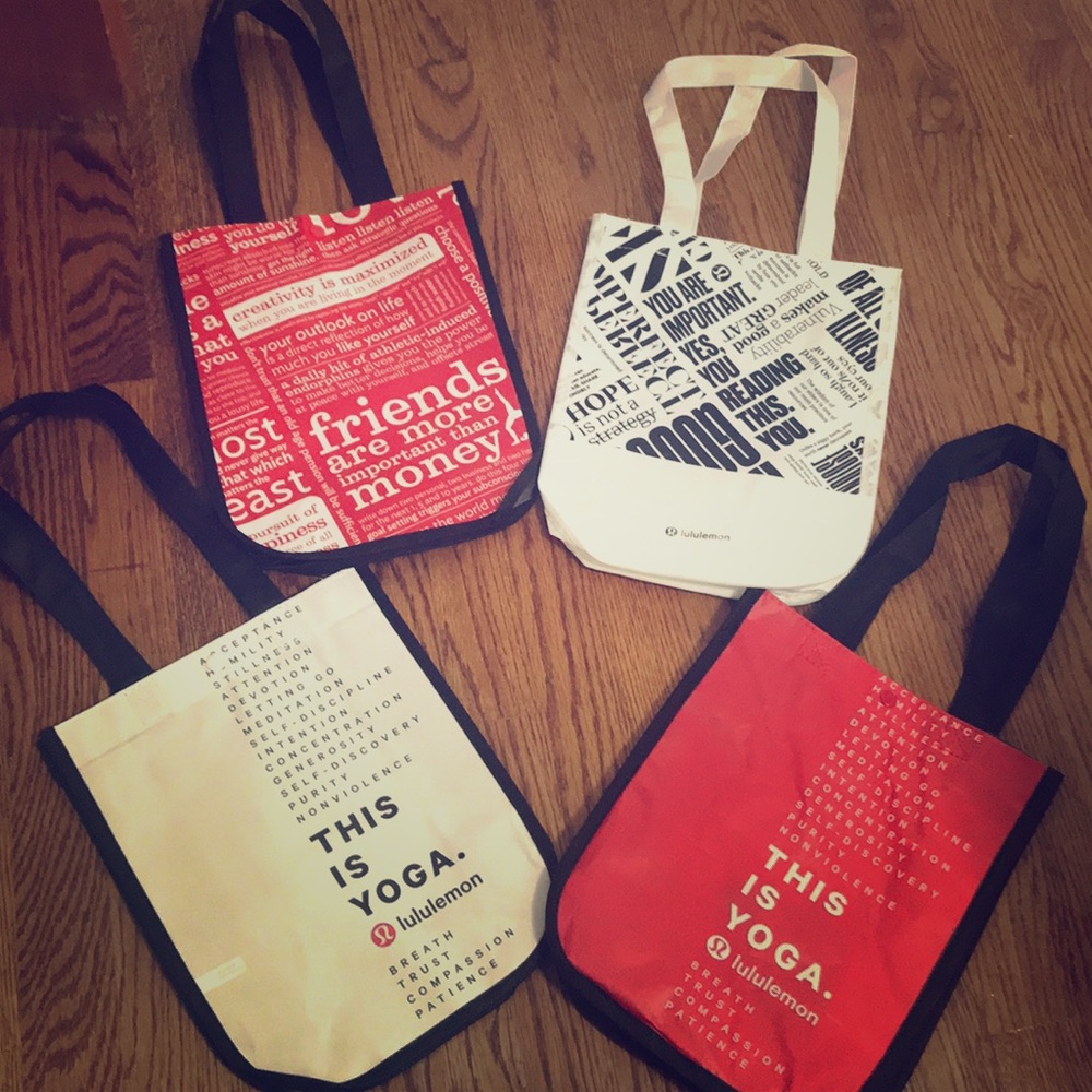Lululemon tote